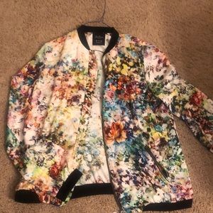 ZARA JACKET almost brand new size small